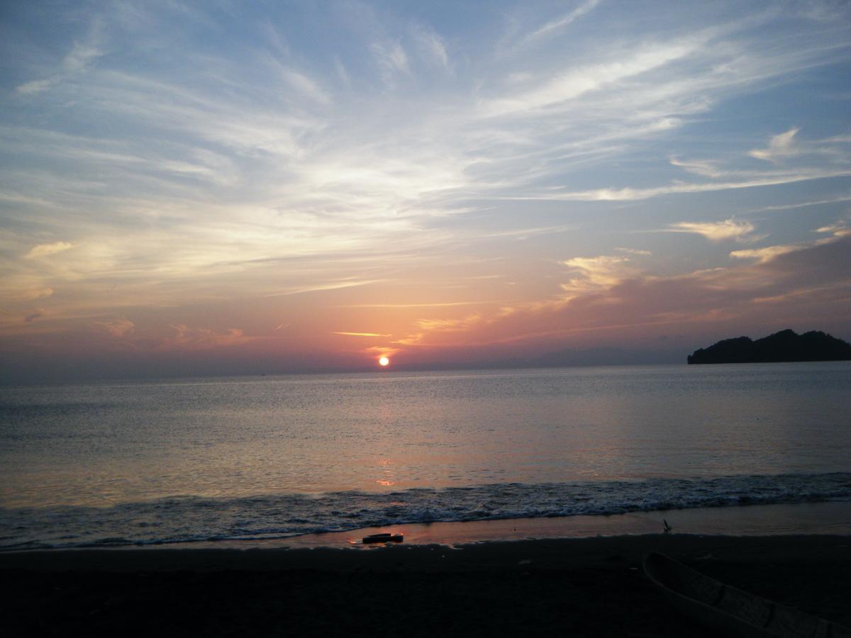 Islandview Panimanbay Lodge 카라모안 외부 사진